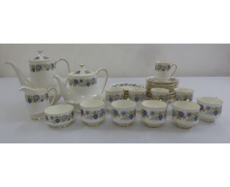 Paragon Cherwell teaset to include cups, saucers, plates, teapot, hot water jug, milk jug and sugar bowl  (36)