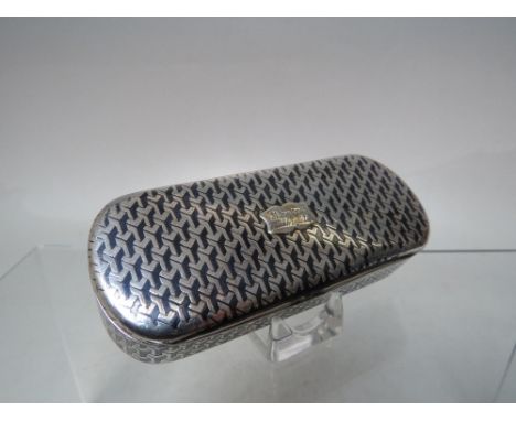 A NIELLO SNUFF BOX, decorated throughout with a geometric pattern, gilded interior a/f, later applied cartouche engraved 'J S