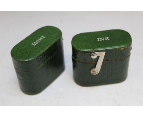 A GREEN MOROCCO LEATHER COVERED TRAVELLING INK WELL AND MATCHING VESTA CASE, W 6 cm (2)Condition Report:damage around hinge a