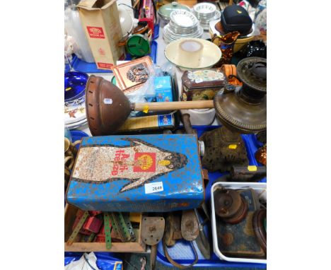 Bygones, collectables, etc., to include a Victorian oil lamp , with cast metal base, various items of Meccano, a Shell Antifr