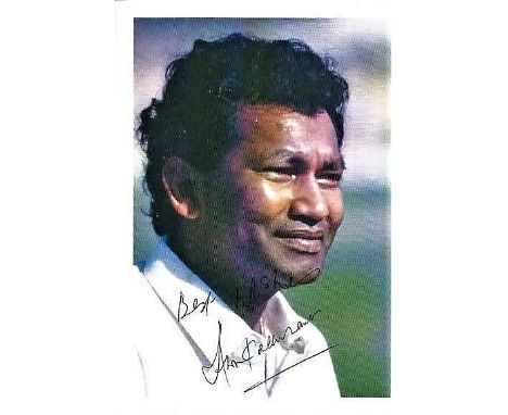 Cricket Alvin Kallicharran 6x4 signed colour photo. Alvin Isaac Kallicharran (born 21 March 1949) is a former cricketer of In