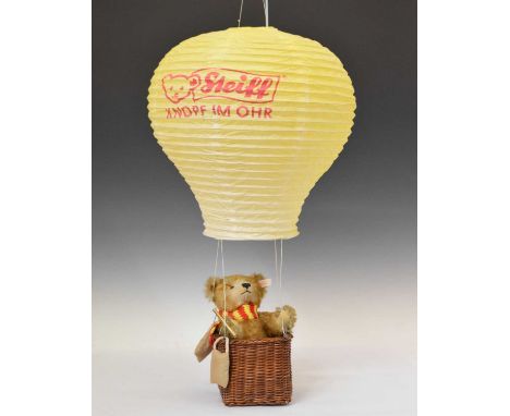 Steiff - Limited edition 'Balloon Bear' (01008), complete with basket and sandbags, 23cm high (bear)