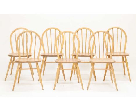 Seven Ercol stickback kitchen chairs, 40cm (seats widest point) x 86cm high