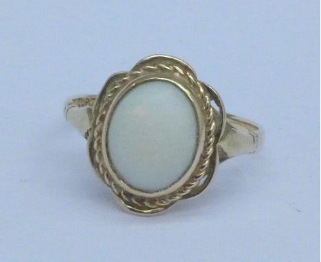 A 9ct gold and opal ring, 2.4g, Q