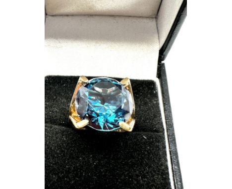 9ct yellow gold vintage synthetic spinel ring (6.6g) 