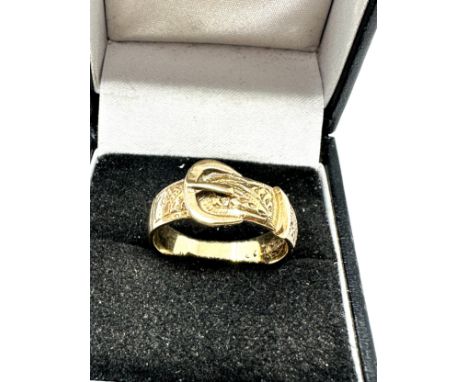9ct yellow gold buckle ring (4.5g) 