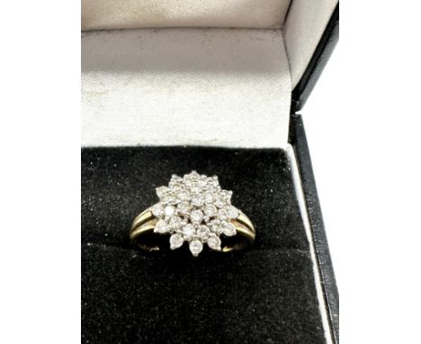 9ct gold diamond halo ring (2.5g) 