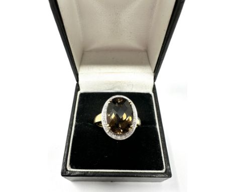 9ct gold smoky quartz &amp; diamond ring weight 4.1g 