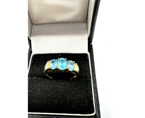 9ct gold topaz ring diamond accents (3.2g) 