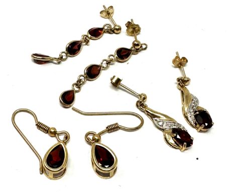 3 x 9ct yellow gold vintage paired earrings inc. diamond &amp; garnet (4.9g) 