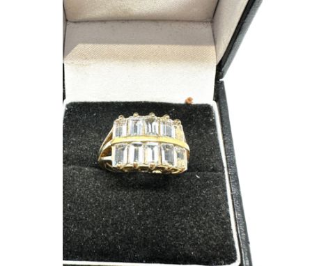 9ct yellow gold stone set ring (3.1g) 