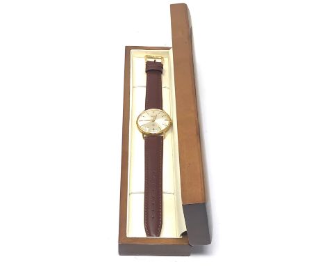 Vintage 18ct gold longines gents wristwatch the watch is ticking case measures approx 34mm dia 