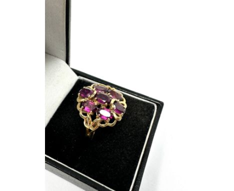 10ct gold purple garnet cluster ring with openwork detail (3.9g) 