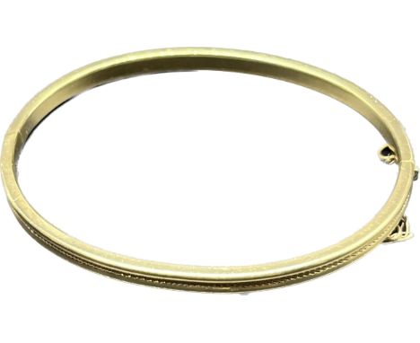 9ct yellow gold bangle [5.63grams] 