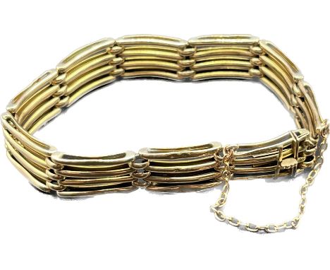 9ct yellow gold gate bracelet. [10.96grams] 
