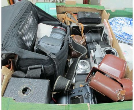 Canon EOSIOD, Edixa Flex, Fujica 35 Auto-M, Centon, Nikon, etc:- One Box.