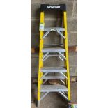 Jefferson 4-tread fibreglass Stepladder