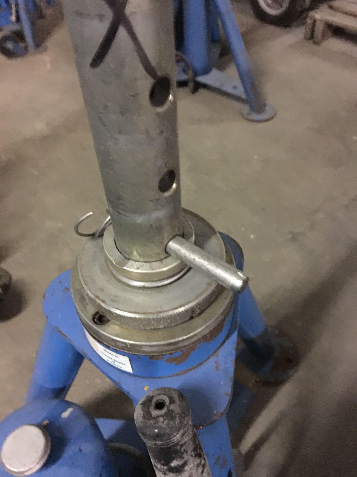 [ADDITIONAL INFORMATION] On Wheels; 10,000lb capacity; Use MILH5606