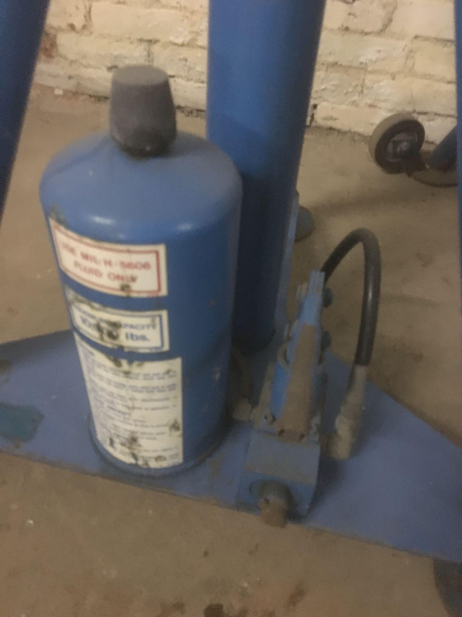 [ADDITIONAL INFORMATION] On Wheels; 10,000lb capacity; Use MILH5606