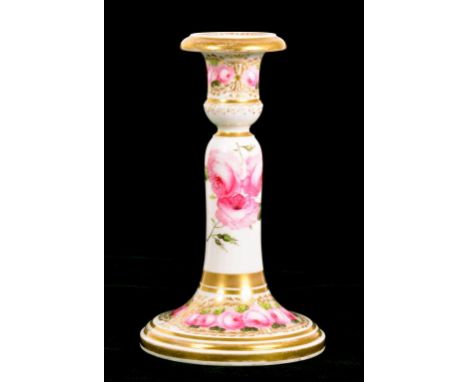 AN ENGLISH PORCELAIN CANDLESTICK, POSSIBLY SPODE, PAINTED WITH FULL BLOWN CABBAGE ROSES AND GILT, 19CM H, CIRCA 1825         