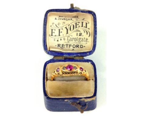A RUBY AND DIAMOND FIVE STONE RING IN 18CT GOLD, BIRMINGHAM 1909, 2.9G GROSS