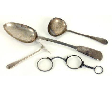 A VICTORIAN SILVER TABLE SPOON, FIDDLE PATTERN, LONDON 1845, ANOTHER SILVER SPOON, A SILVER CHILD'S PUSHER AND A SILVER LORGN