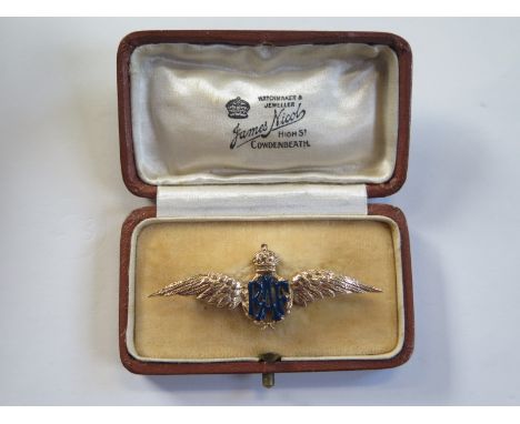 A 9ct 375 yellow gold and enamel RAF sweetheart brooch, 5.5cm long, approx 4.2 grams, good condition, minor enamel loss 