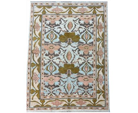 FINE WILLIAM MORRIS DESIGN CARPET. 255cm x 188cm.