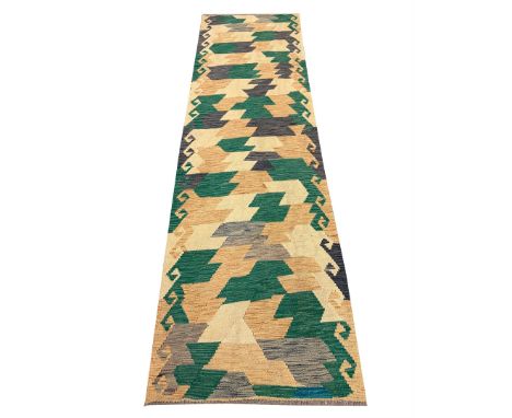 SWEDISH DESIGN KILIM RUNNER. 292cm x 87cm.