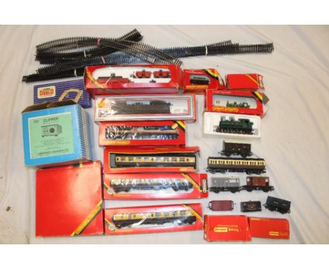 Hornby 00-gauge - boxed GWR Pannier tank engine, selection of various boxed coaches, goods wagons including operating breakdo