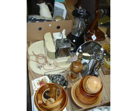A Cooks Professional blender ( as new ), Murphy Richards toaster, vintage teas maid, fire companion, wooden bowls and coaster
