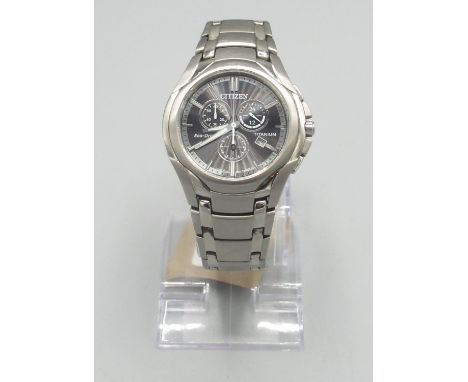 Citizen Eco-Drive H500 titanium chronograph wristwatch with date, serial no. 591030502 D44.7mm 