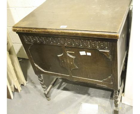 Vintage oak gramophone with Garrard turntable in need of restoration. Not available for in-house P&amp;P 