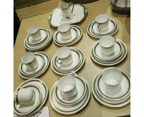 Vintage Thomas Forester Phoenix china 32 piece Greek Key tea service. Not available for in-house P&amp;P. 