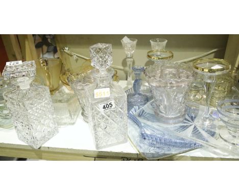 Collection of mixed vintage glass including decanters. Not available for in-house P&amp;P. 