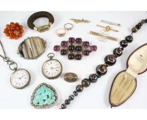 A LARGE QUANTITY OF JEWELLERY AND COSTUME JEWELLERY including a diamond and gold bar brooch, cased set of stick pins, a Georg