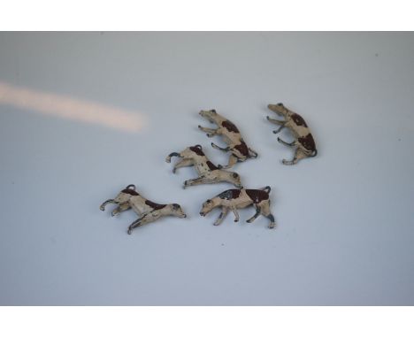Five Vintage Britain's Lead Painted Fox Hounds, approx. 4cms long 