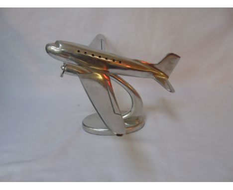 Cast aluminium of a twin engine airliner