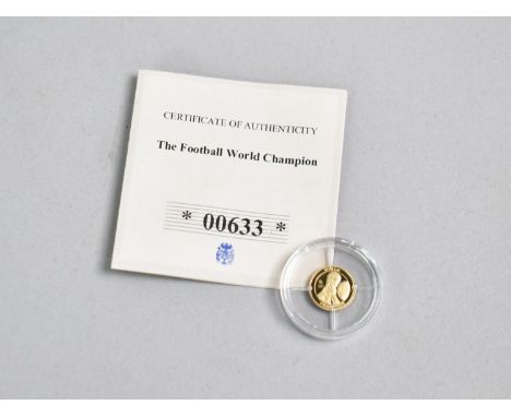 A 14ct Gold Collectors Coin - 1966 The Football World Champion, 585 Gold 0.5g 11mm Diameter