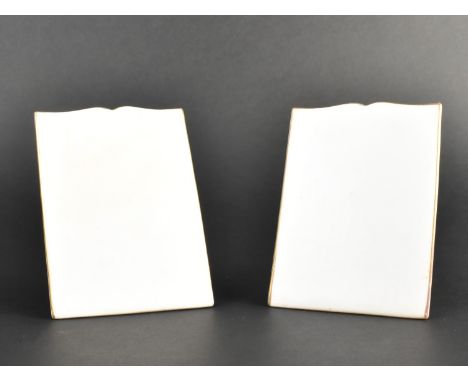 A Pair of Early 20th Century English Ceramic Menu Stands, 9x13cm