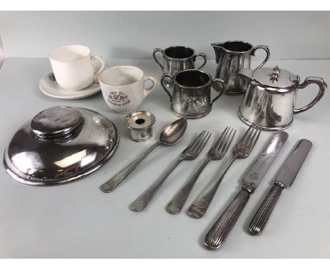 Railway interest  memorabilia,  collection of GWR Hotel table ware to include Mappin and Webb tea pot, Milk Jug, two Sugar Bo