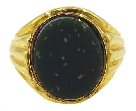 Victorian 9ct gold bloodstone signet ring by Edward Vaughton, Chester 1891Condition Report:Approx 2.4gm, size K-L, max depth 