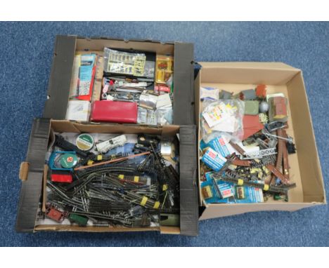 Model railway accumulation, N to OO gauge, with track, spares, figures, vehicles, scenics, ready-made buildings, electric com