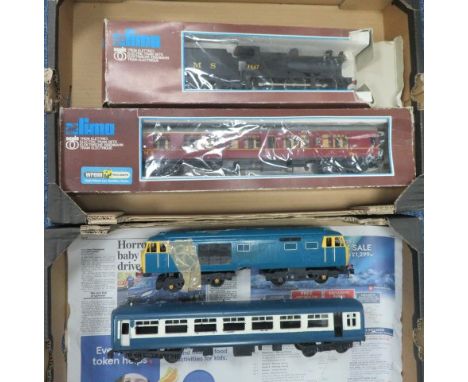 Lima O gauge LMS black 4547 0-6-0 locomotive No. 6533 and LMS maroon coach 15864 No. 6616, generally excellent to good plus i