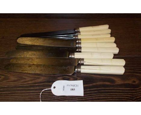 SET OF NINE ART DECO IVORY HANDLED TABLE KNIVES with steel blades, 7.5cm long