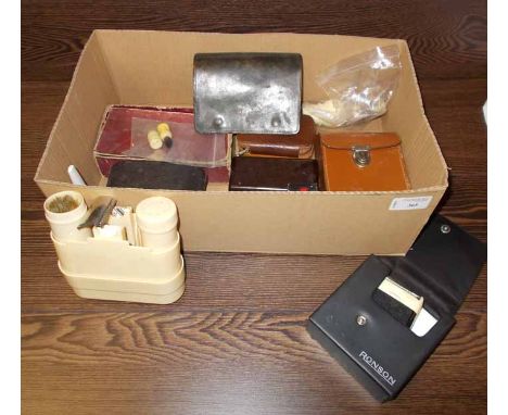 COLLECTION OF VINTAGE SHAVING RELATED ITEMS
including bakolite items, leather cases etc.