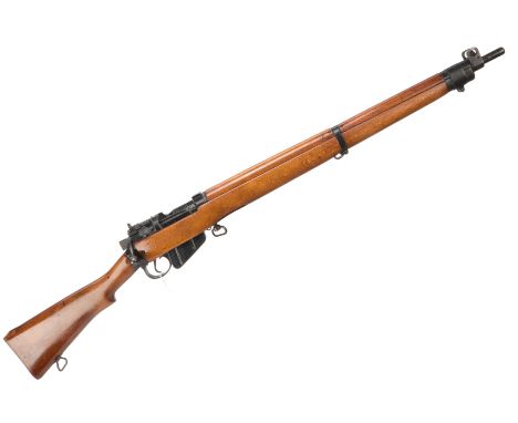 ENFIELD A No 4 .303 BOLT ACTION RIFLE Ser No EC26088A  Standard No4 specifications. Brass butt plate with compartment. Full l