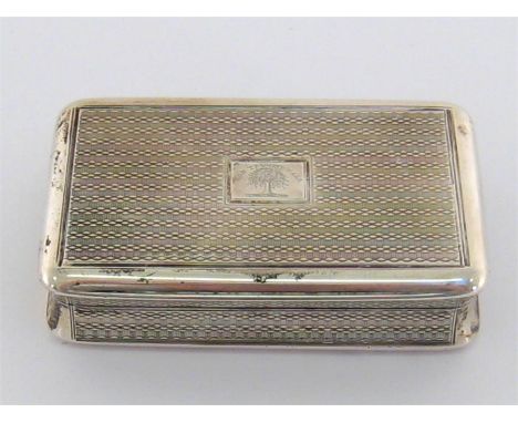 A George III engine-turned silver snuff box by Thomas Phipps and Edward Robinson, London 1809, with incurved side, the centra