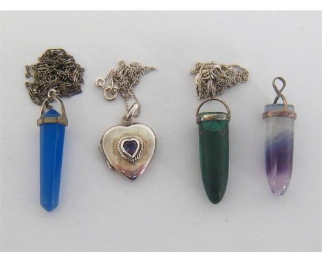 A mixed lot of silver and hardstone jewellery, including an amethyst set locket, a malachite pendant, and two others, togethe
