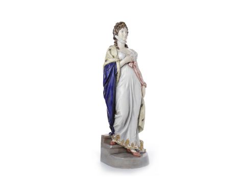 19TH CENTURY CAPO DI MONTE FIGURE OF JOSEPHINEmodelled contrapposto, draped in an ermine fringed cloak, on a stepped base, pr